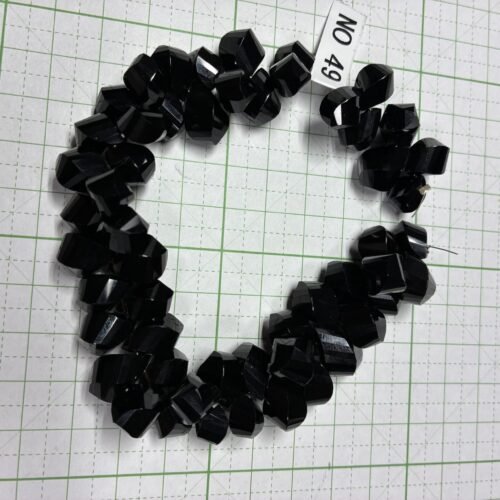 Black Spinel, Twisted, 22 CM