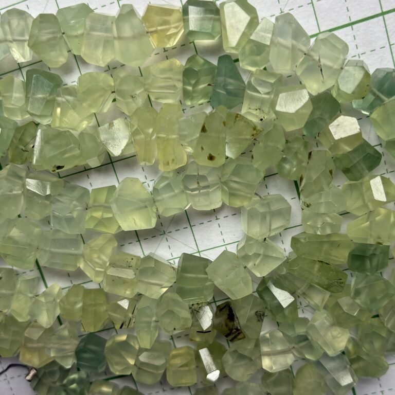 Prehnite, tumble, 19cm, 7.5x 6.5mm