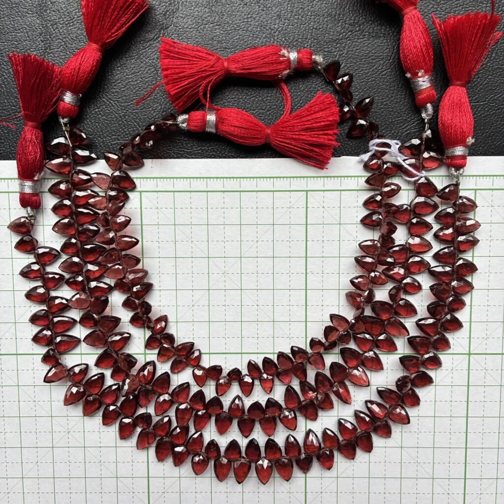 Garnet Shild Smooth