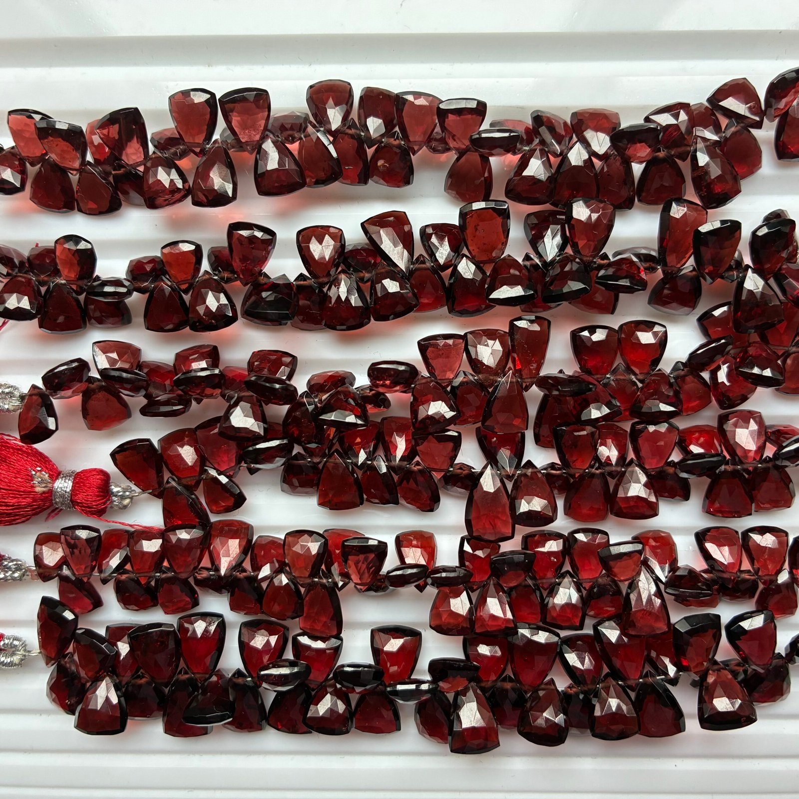 Garnet Pyramind Smooth