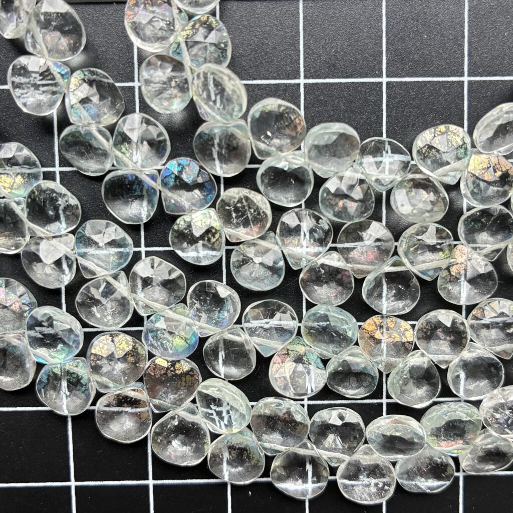 Aura Quartz Pear Medium