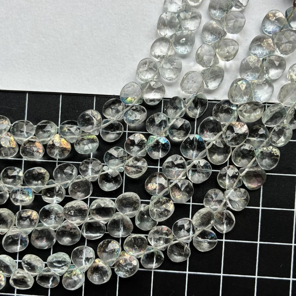 Aura Quartz Pear Medium