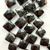 Black Spinel, Faceted Kite, 23 cm, 8.6*8.8mm