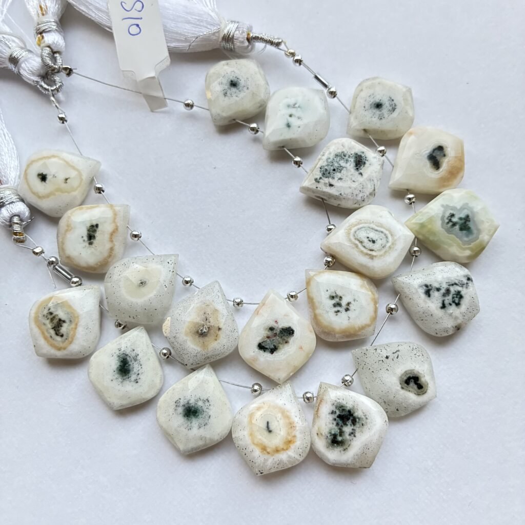 Solar Quartz, Leaf Shape, 10 Beads