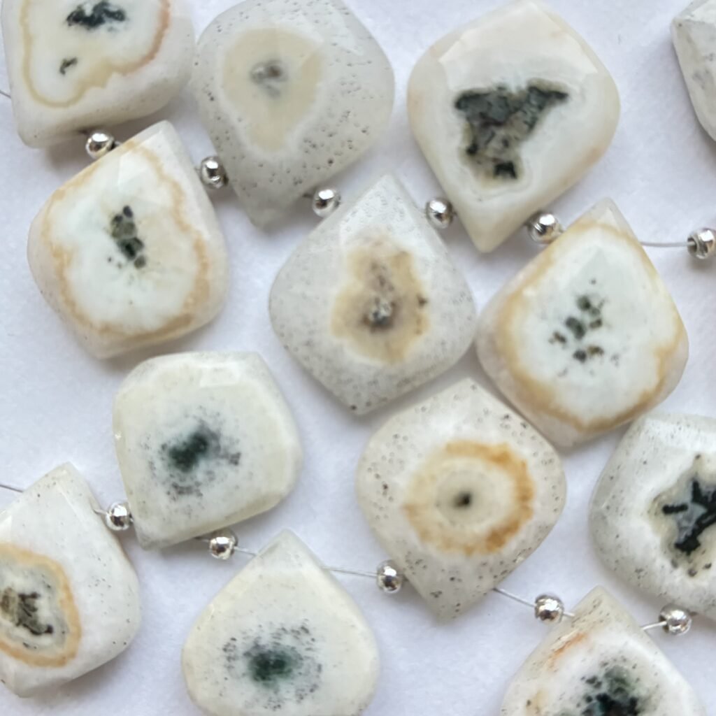 Solar Quartz, Leaf Shape, 10 Beads