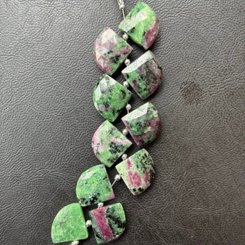 Ruby Zoisite, Boat Shape, 17*19*6mm