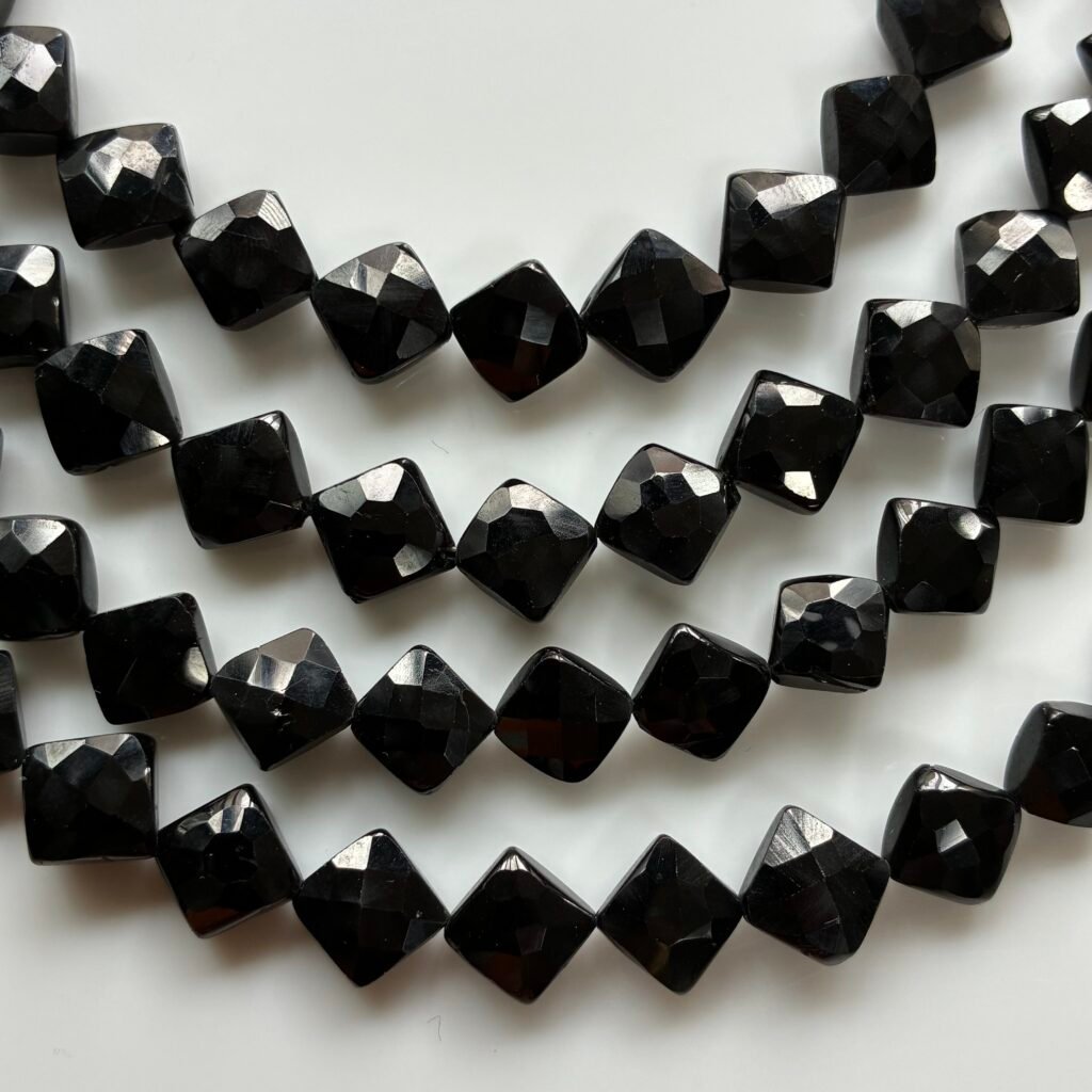 Black Spinel Faceted Kite