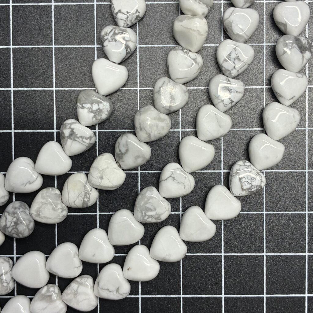Howlite Heart, Small, 8.7*8.7mm, 38 MM