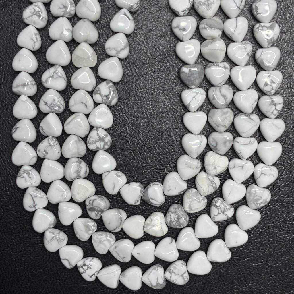 Howlite Heart, Small, 8.7*8.7mm, 38 MM