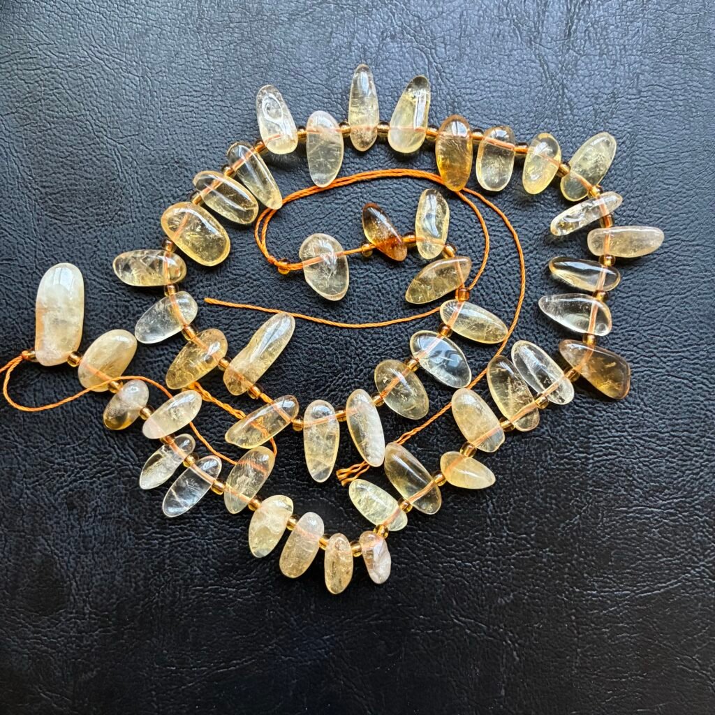 Citrine Smooth Oval Tumble, 39 CM