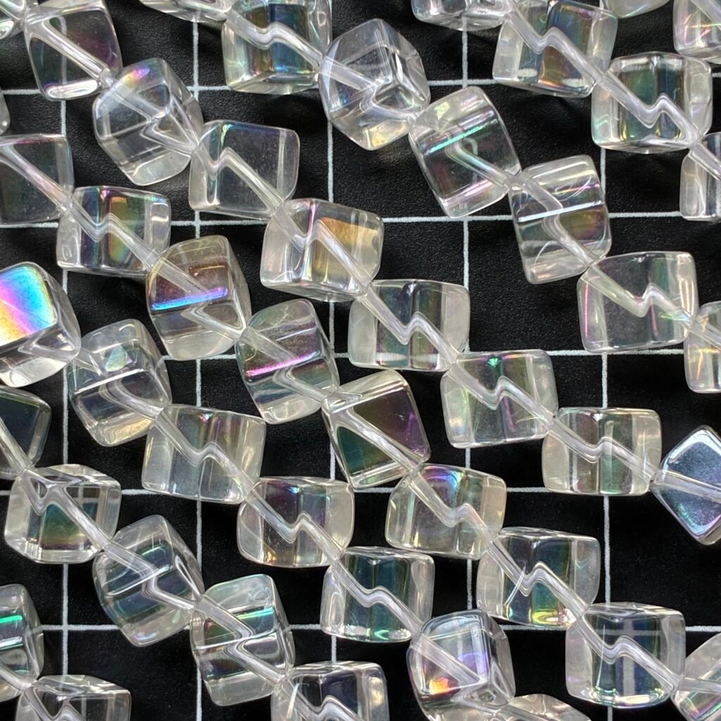 Aura Crystal Cube, 6 MM, 40 cm