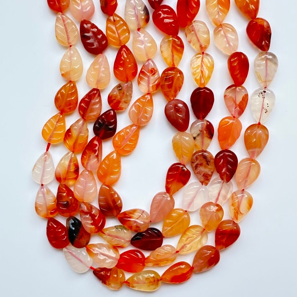 Carnelian Leaf 13*10*6mm, 38 Cm