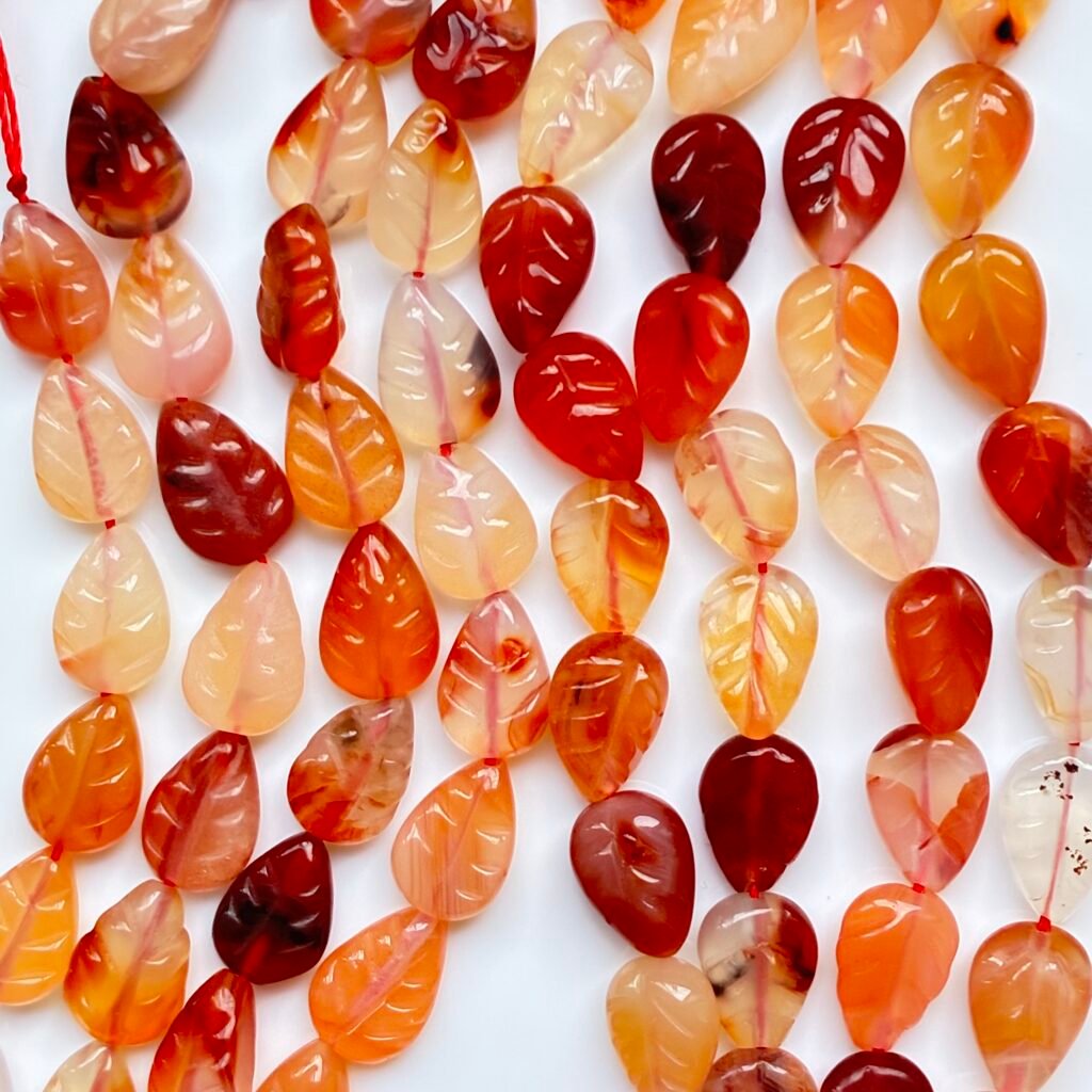 Carnelian Leaf 13*10*6mm, 38 Cm