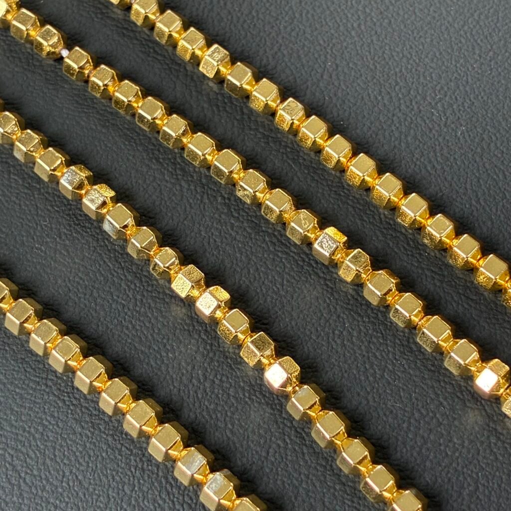 Hematite, Gold Bolt, 4*4 Mm, 40 CM