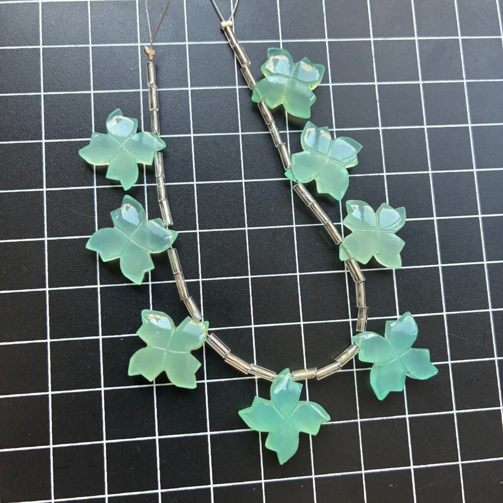 Carving Square Flower, 8 beads