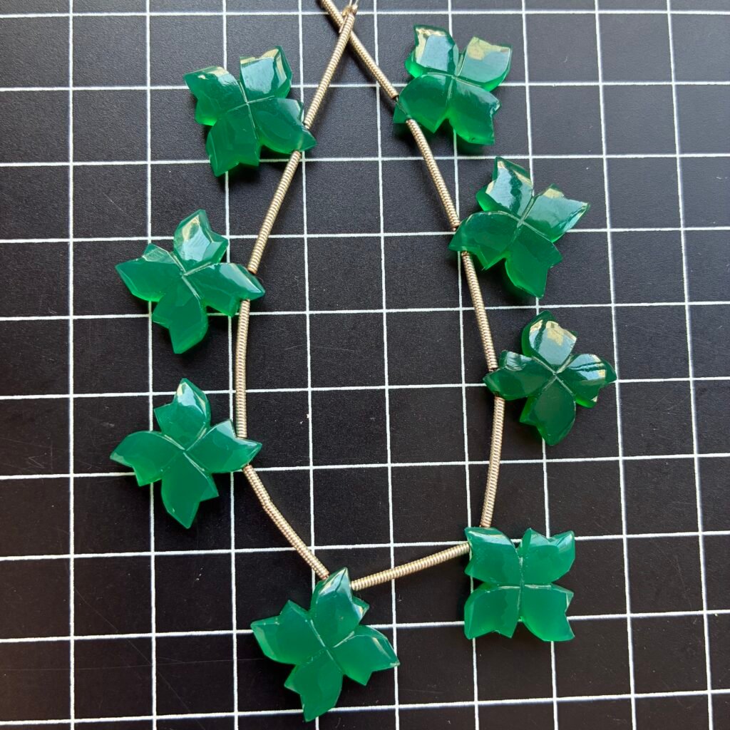 Carving Square Flower, 8 beads