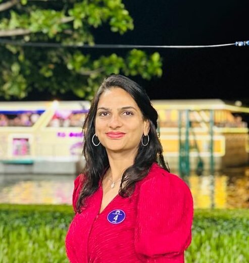 Alka Lodha, Founder