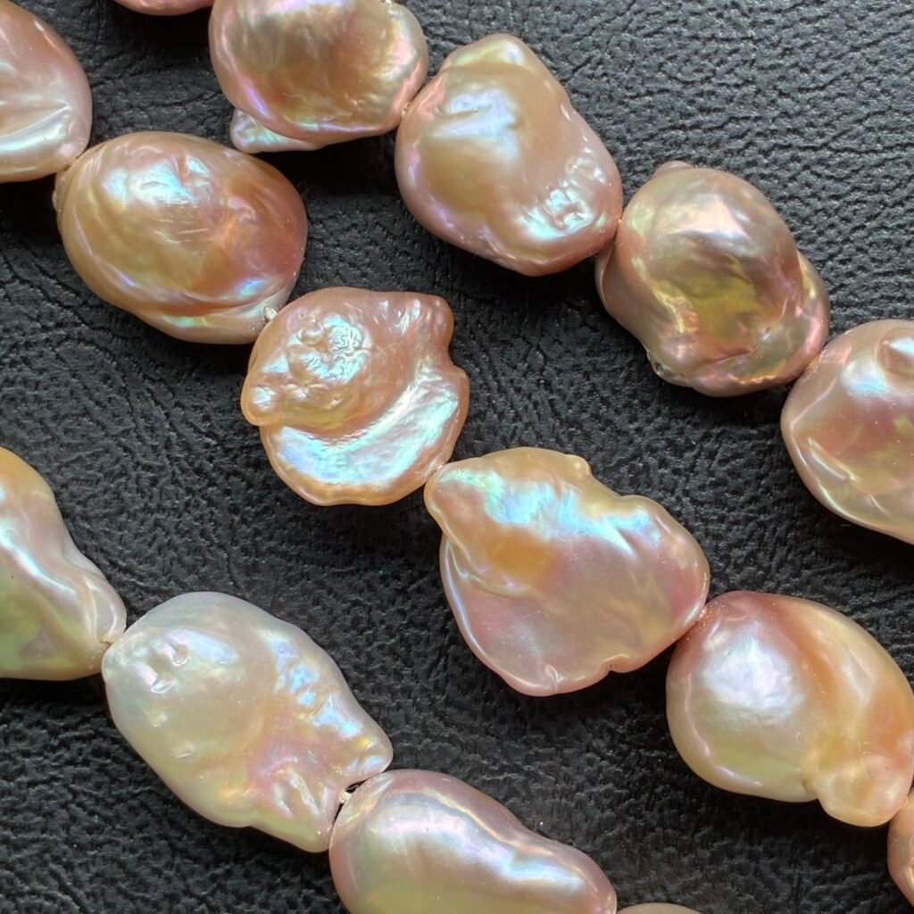 Freshwater Pearl, Baroque Levender Pink, 42 Cm, 22 Beads