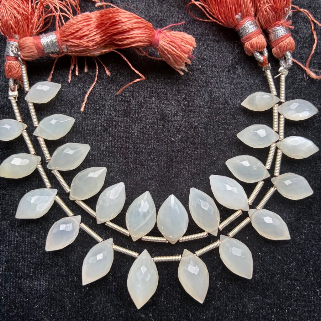 White Moonstone, Faceted Dew Drop, 12 beads, 14*7mm - 10*4.9mm