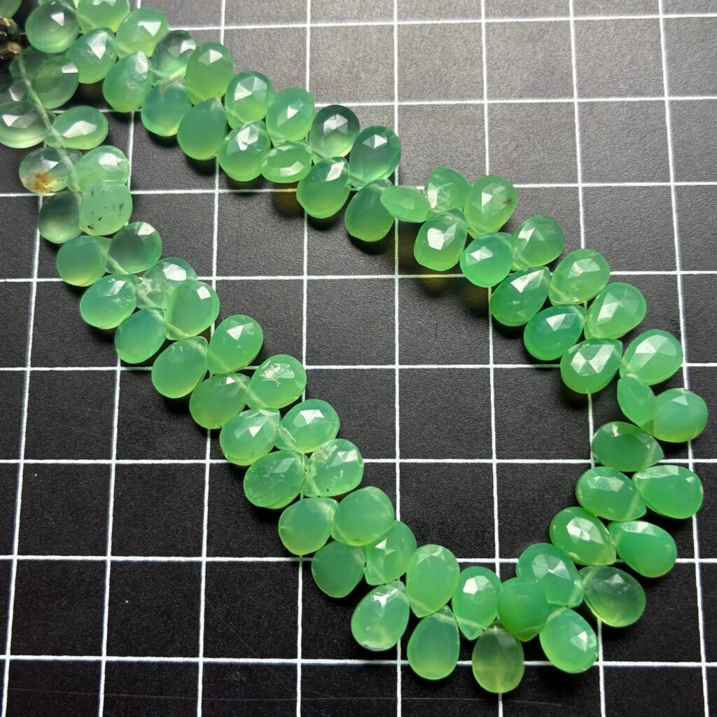 Natural Chrysoprase, Faceted Pear, 22cm, 6.8*5*4 mm