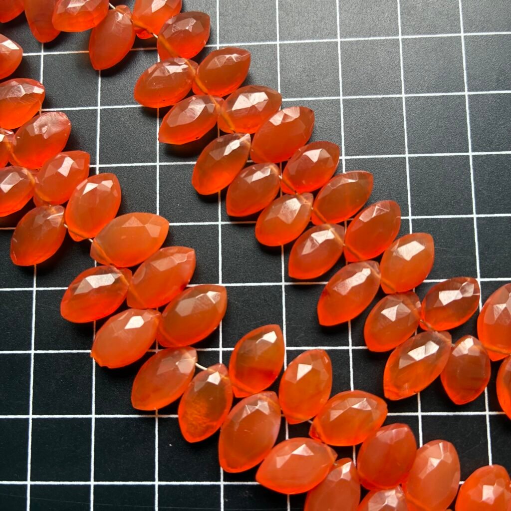 Carnelian , Faceted Marquise , 24Cm  , 13*7 mm