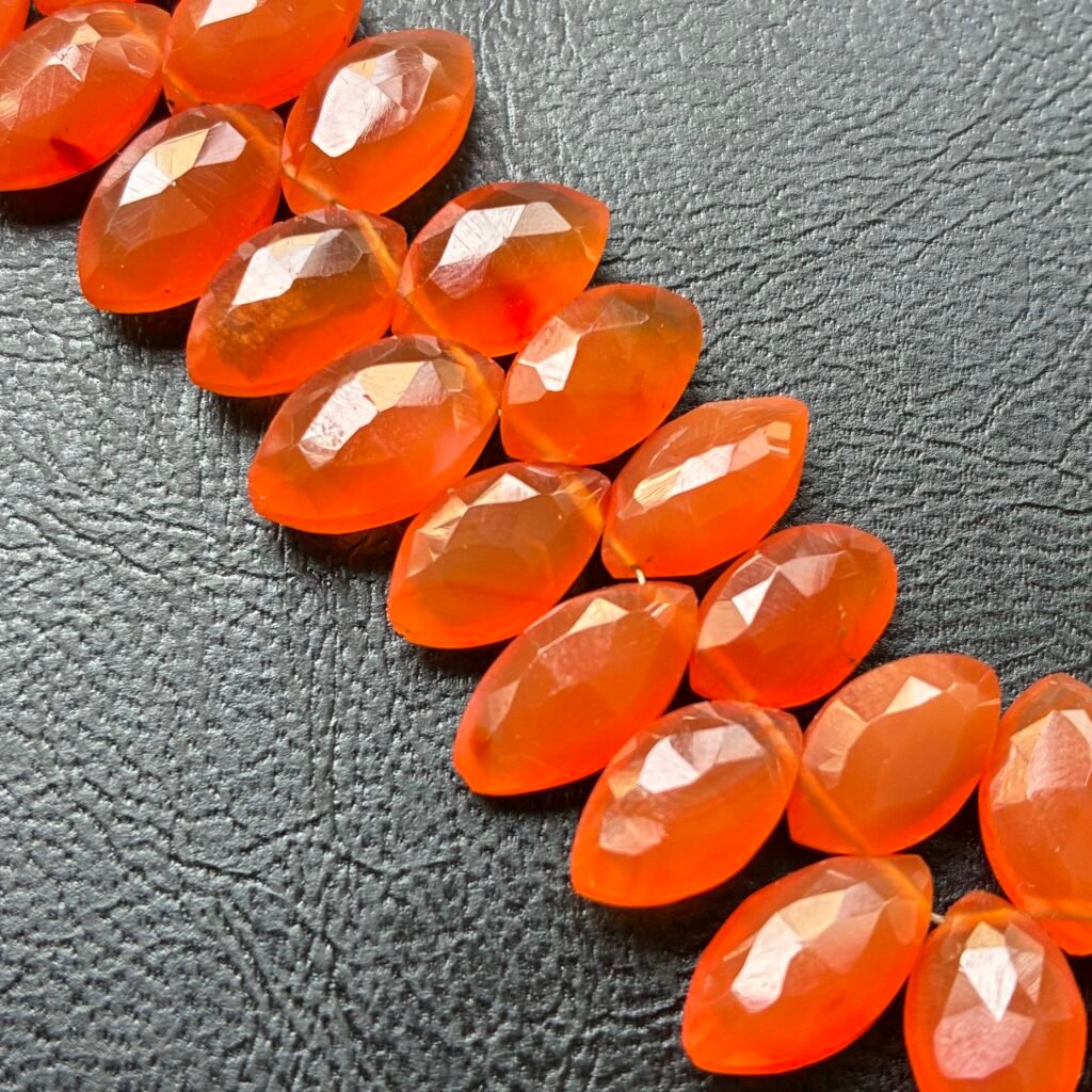 Carnelian , Faceted Marquise , 24Cm  , 13*7 mm