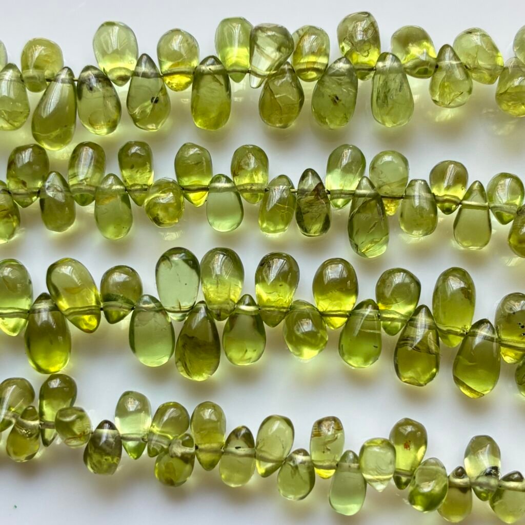 Peridot ,Smooth Drops , 18cm , 5*3mm