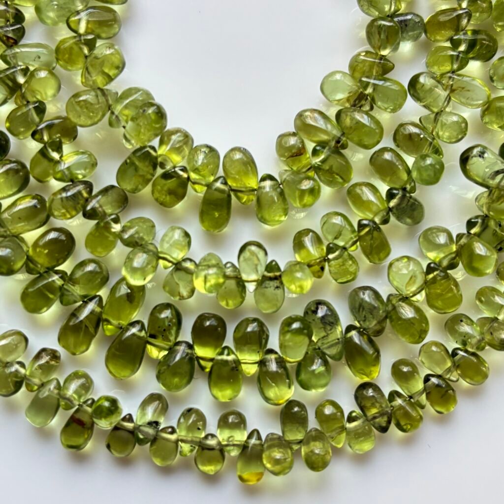 Peridot ,Smooth Drops , 18cm , 5*3mm