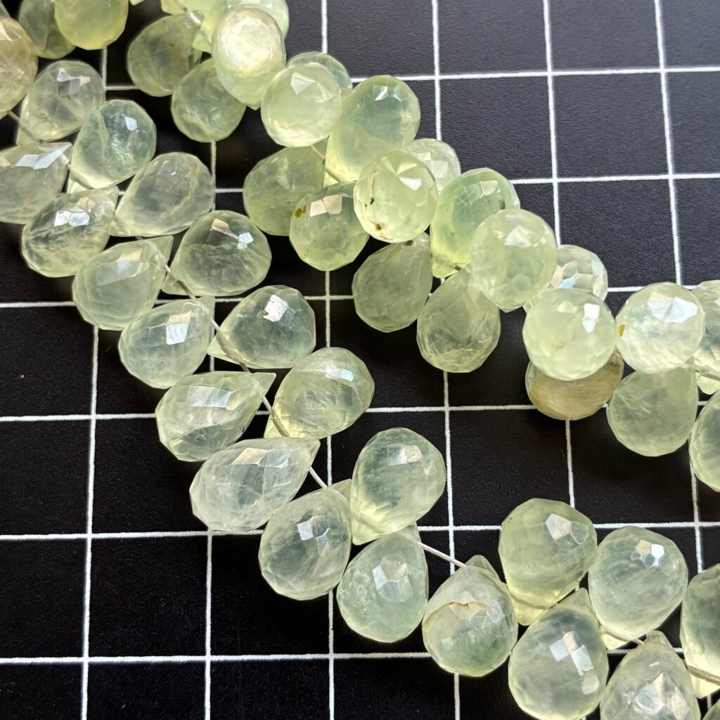 Prehnite, Faceted Drops, 25cm, 72 beads, 12*8mm - 9.3*5.4 mm