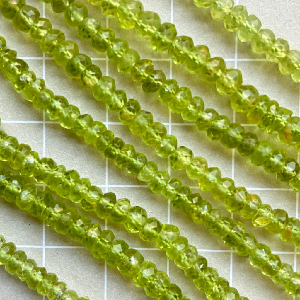 Peridot ,Faceted Rondell, 33cm, 4-5mm