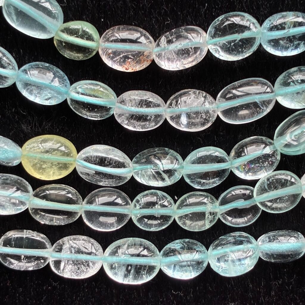 Beryl Oval,  8*6*3.8--6.4*5.3*2.8 mm, 19 cm