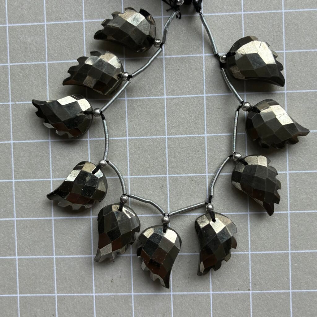 Pyrite, Wing , 10 Beads , 15.7*10.6 mm, 14 cm