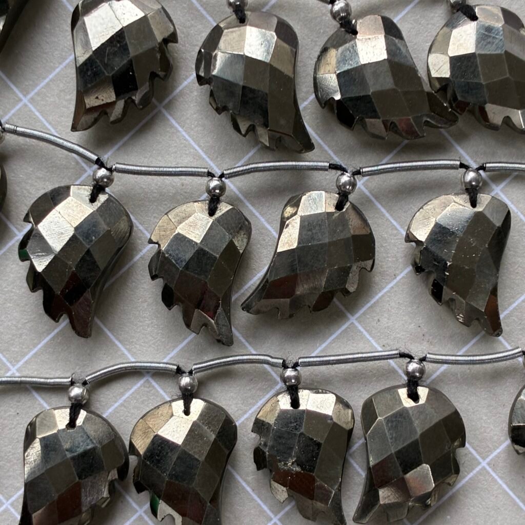 Pyrite, Wing , 10 Beads , 15.7*10.6 mm, 14 cm
