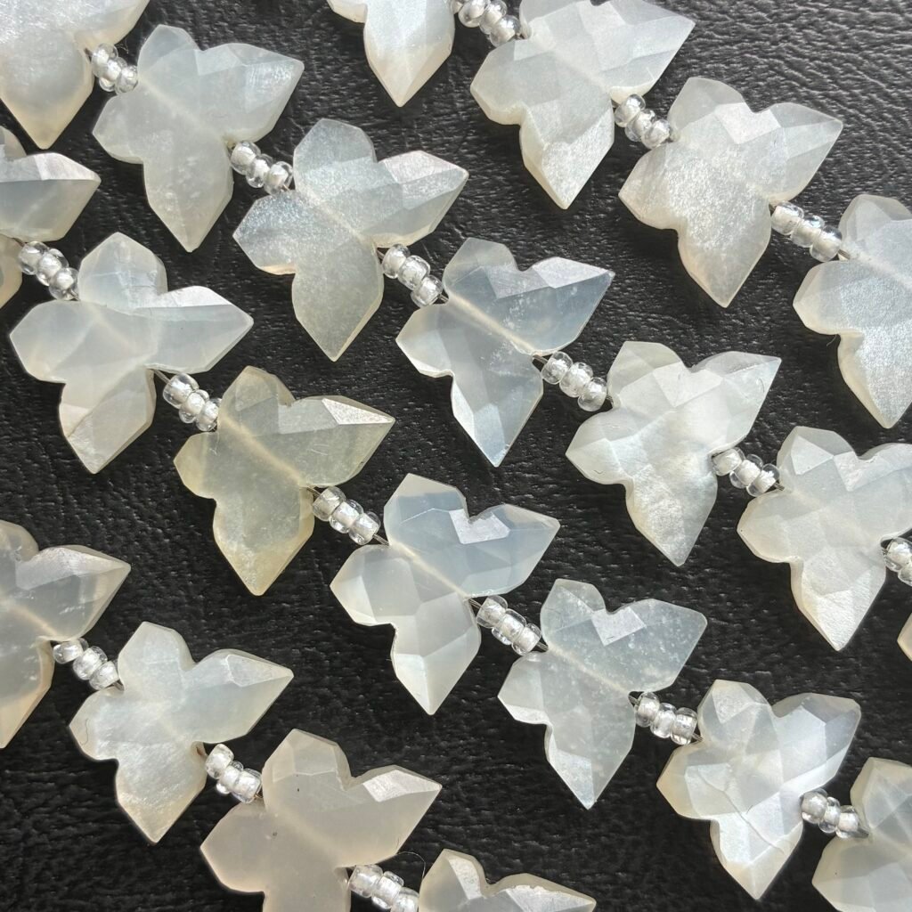 White Moonstone, Butterfly, 13cm , 13.8*9.6mm