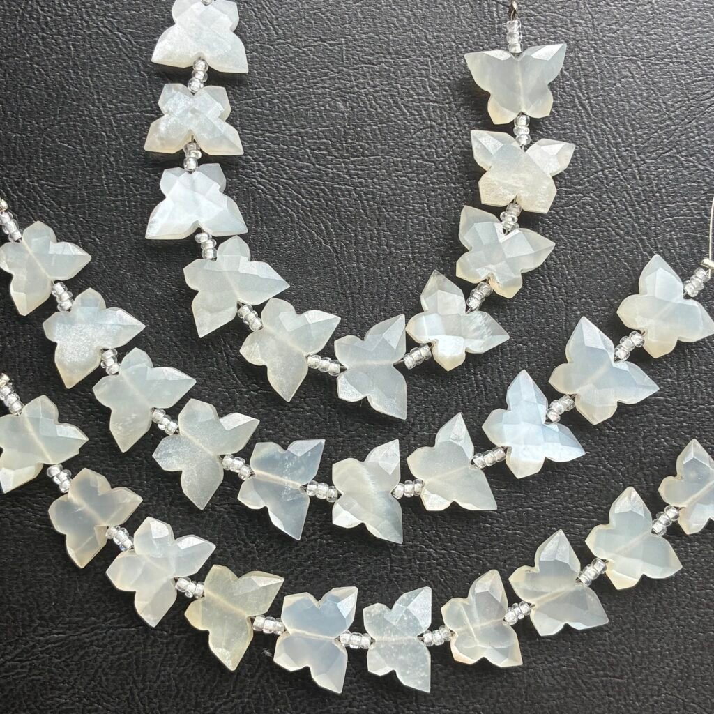 White Moonstone, Butterfly, 13cm , 13.8*9.6mm