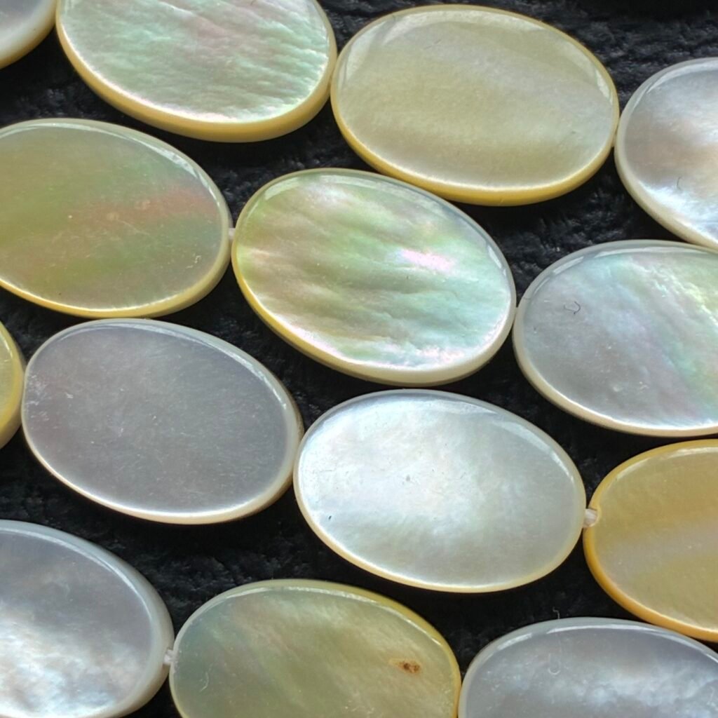 Mother of Pearl , Australia Shell, Oval Shape, 42 Cm, 12*8*2.5-3 Mm