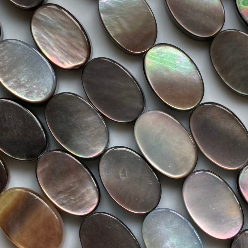 Natural Tahitian Shell, 39 Cm, 12.5*8*3.4 Mm