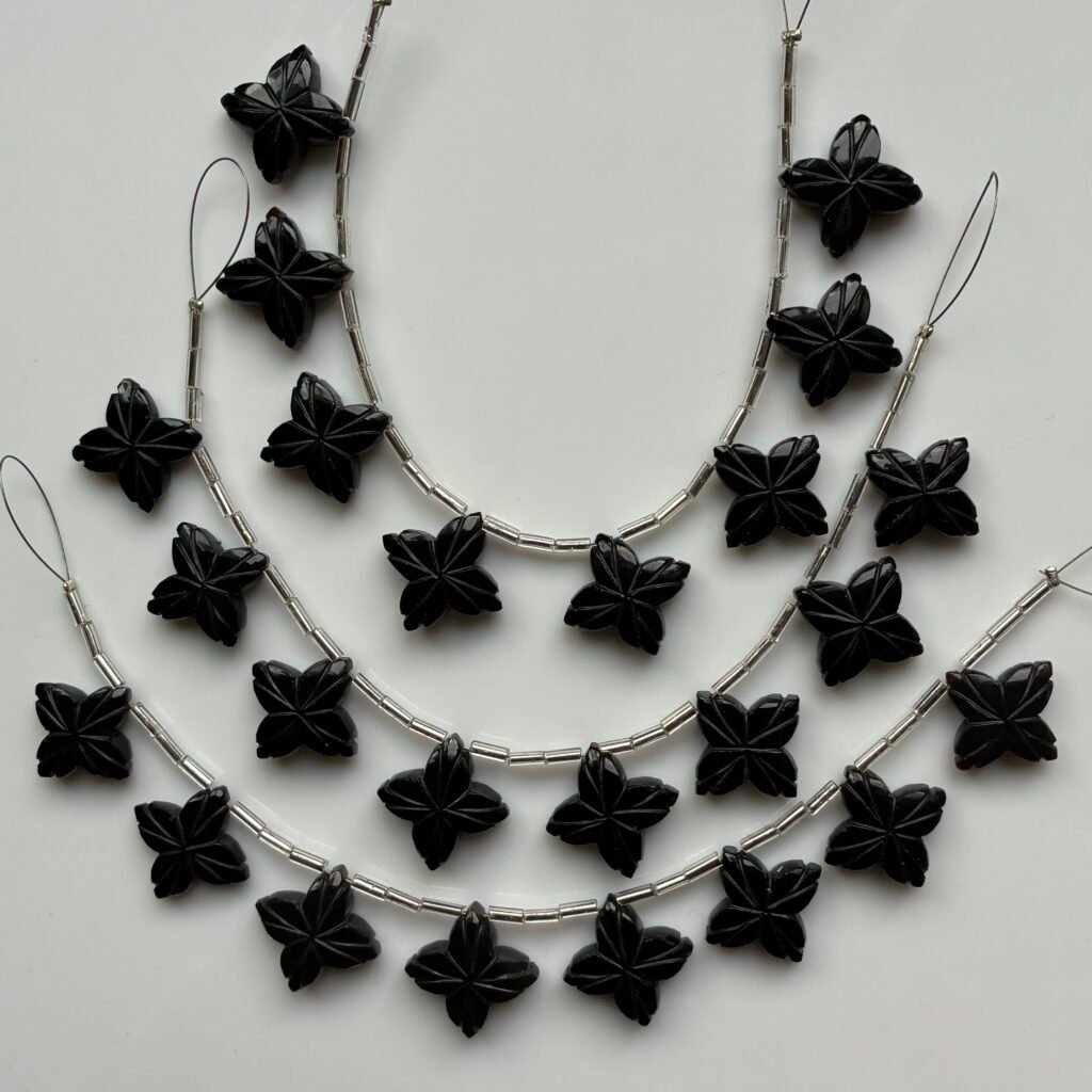 Black Onyx, Flower, 8 beads, 16.5*16 mm
