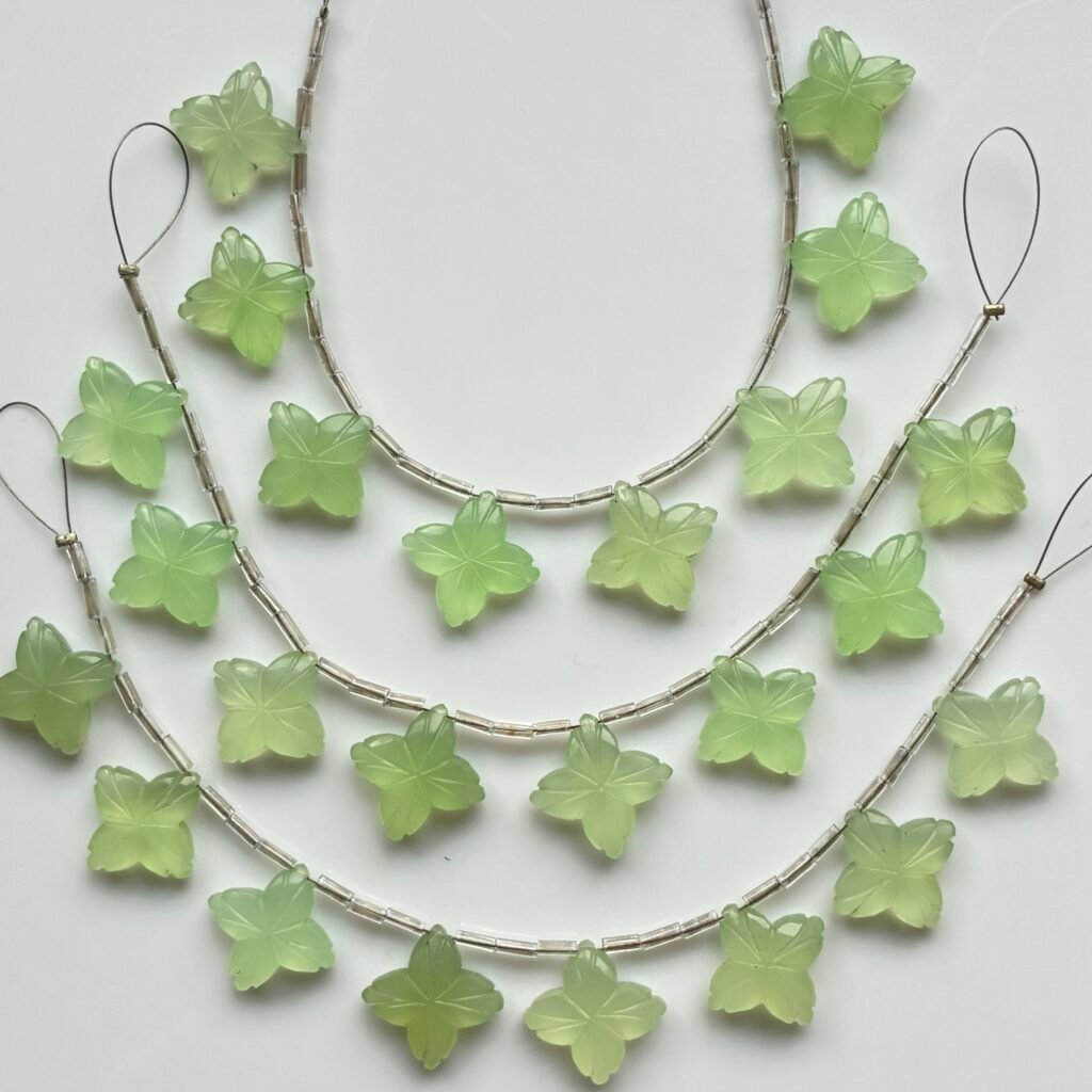 Chalcedony, Parrot Green, Flower, 8 beads, 17*17 mm