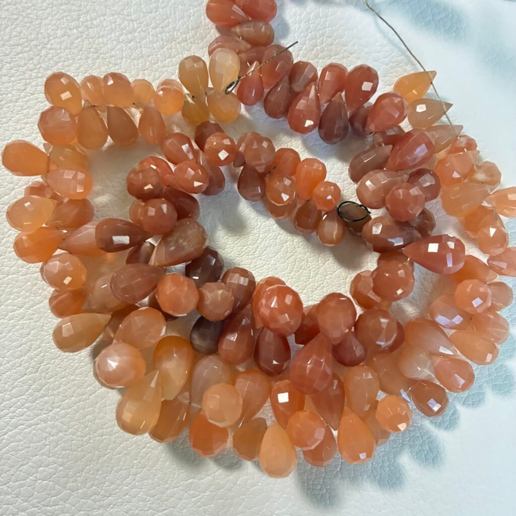 Moonstone Peach F Drop , 21cm
