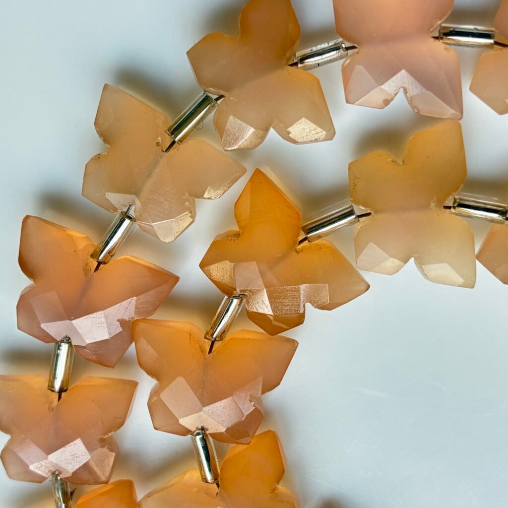 Chalcedony Peach, Butterfly, 10 Beads, 10*14.7 mm