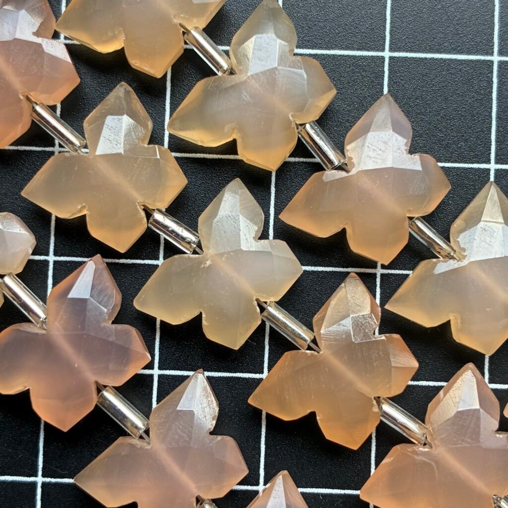 Chalcedony Peach, Butterfly, 10 Beads, 10*14.7 mm