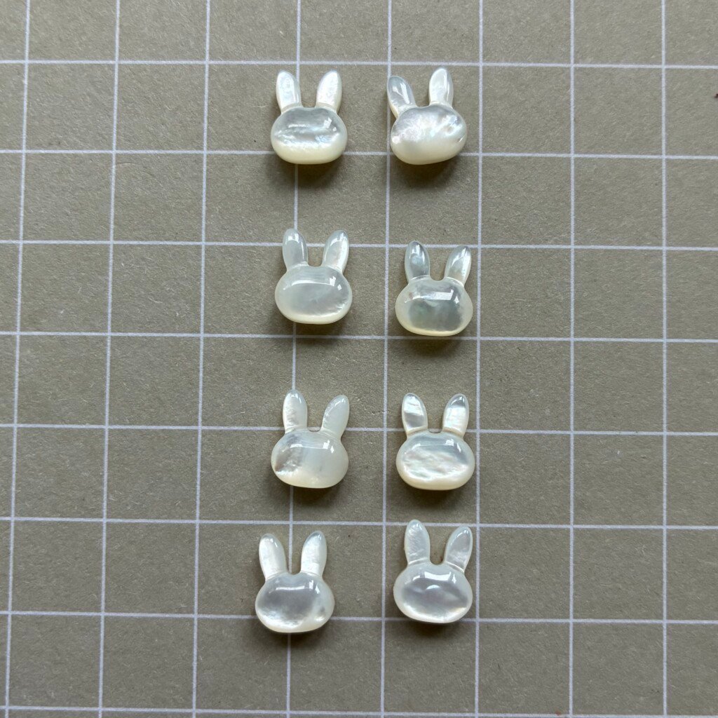 Natural White Shell Rabbit Head Beads
