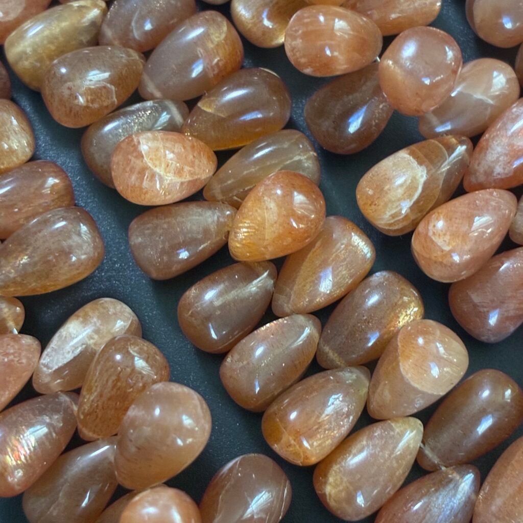 Golden Shine Moonstone Drops Smooth