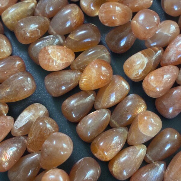 Golden Shine Moonstone Drops Smooth