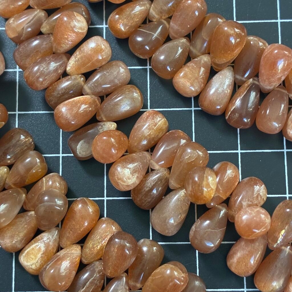 Golden Shine Moonstone Drops Smooth