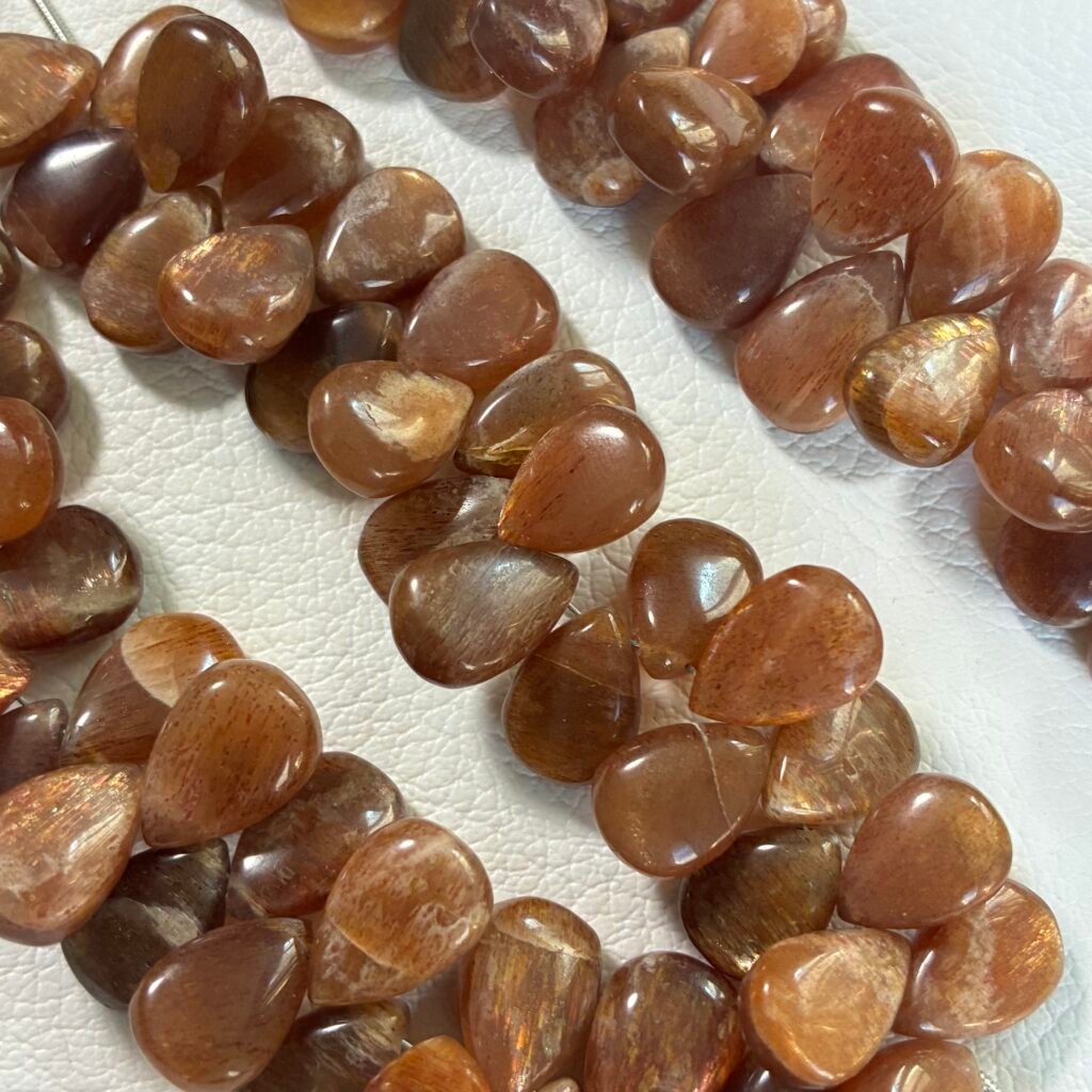 Golden Shine Moonstone Pear Smooth