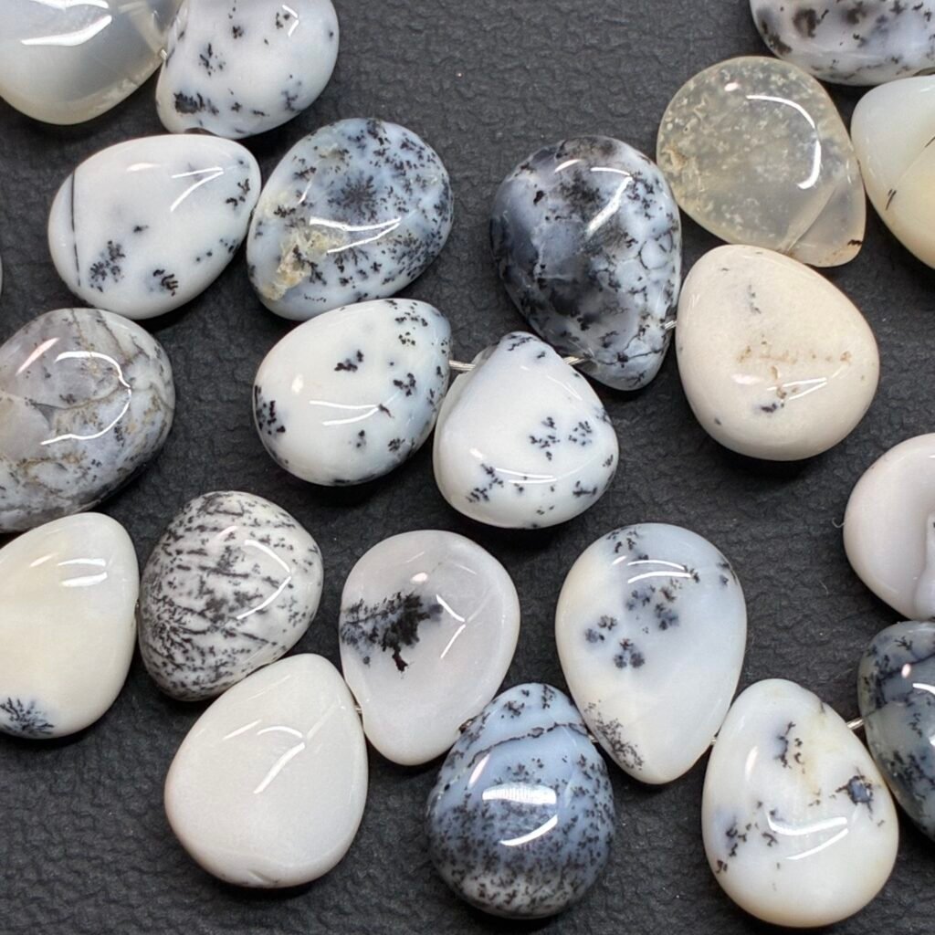 Dendrite Opal Pear Smooth