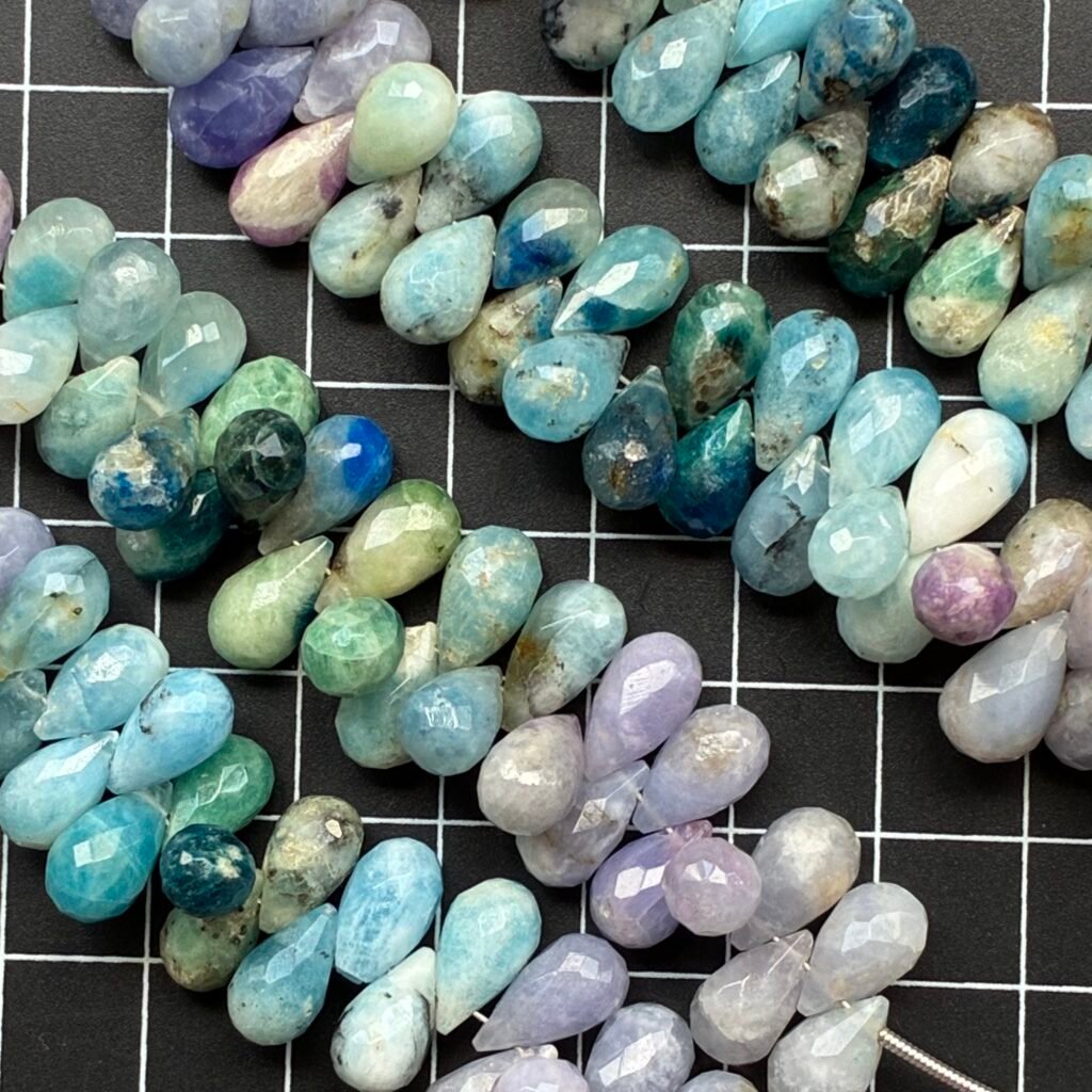 Hackmanite Drops Faceted