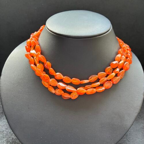 Carnelian Nugget,37cm